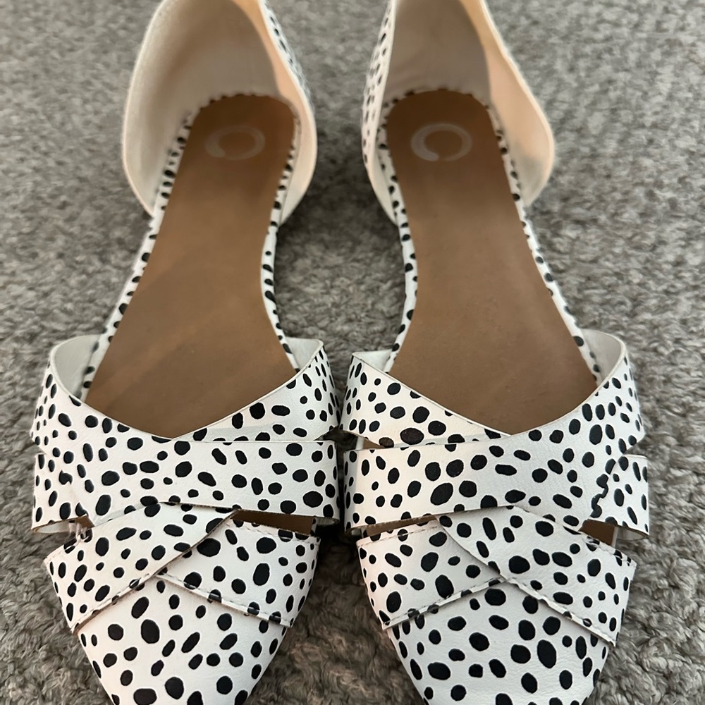 Elegant Black and White Polka Dot Women's Flats